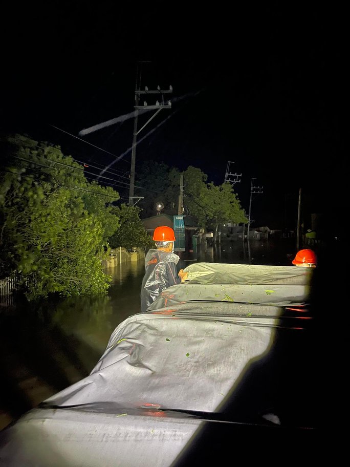 Hình ảnh siêu bão Noru hoành hành ở Philippines-10