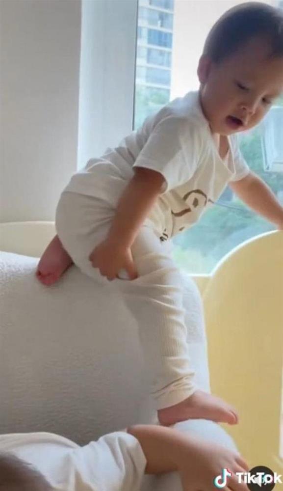 Loạt sao Việt phải tăng xông vì con quá nghịch ngợm-2