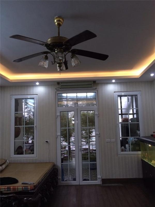 Có gì bên trong căn nhà phố cổ của nam ca sĩ Tuấn Hưng, nơi hàng nghìn khán giả vừa đến nghe hát?-6