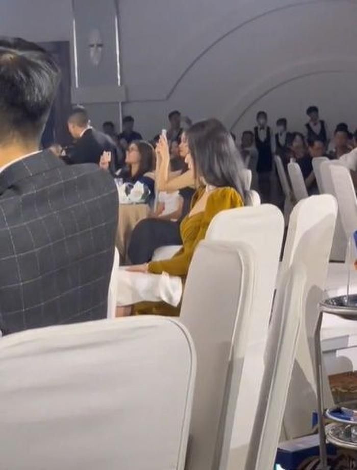 Shark Bình khẳng định chủ quyền: Dẫn Phương Oanh ra mắt tại bữa tiệc công ty-2