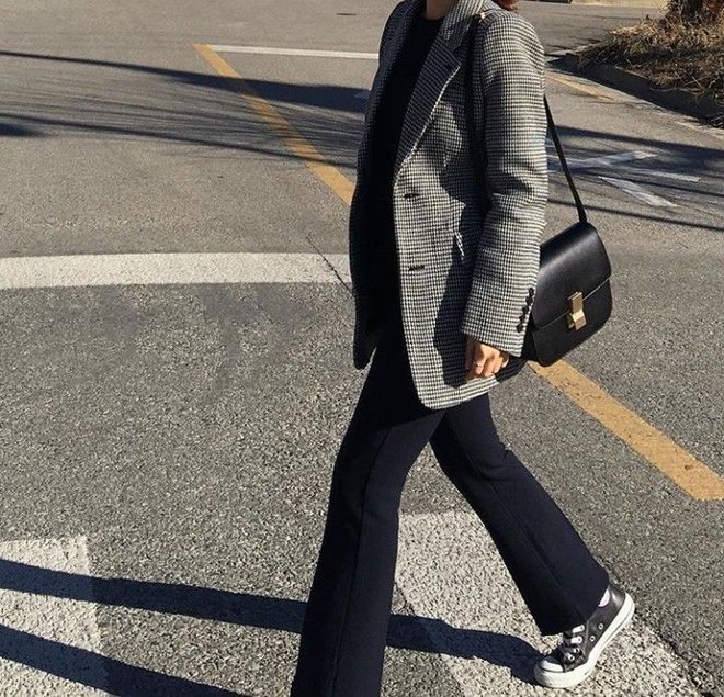 4 mẫu áo blazer thịnh hành chị em nên đầu tư cho mùa thu-1