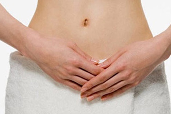 Bé trai 6 tuổi bị sùi mào gà thể nặng-3