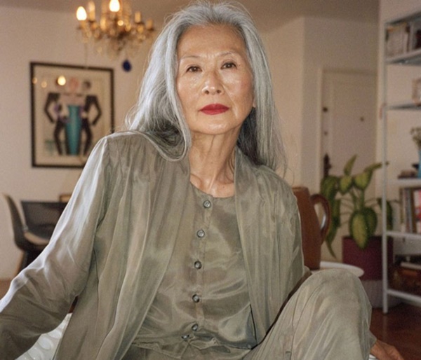 Người mẫu U80 gây sốt vì thần sắc tiết lộ bí quyết đến từ 4 món cực dễ mua ngoài chợ-3