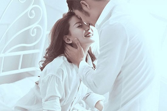 Đàn ông khi chỉ muốn lên giường với bạn sẽ không thể giấu 5 biểu hiện này