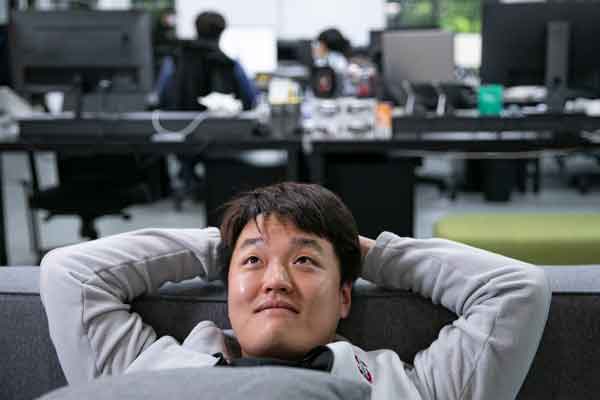 Vẻ đẹp lý tưởng được coi là tiêu chuẩn khác một trời một vực” của phụ nữ ở các quốc gia khắp thế giới-11