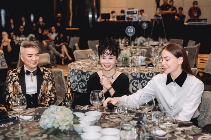 Hà Hồ thẳng tay gạt bỏ Lệ Quyên trên trang cá nhân-3