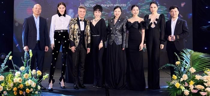 Hà Hồ thẳng tay gạt bỏ Lệ Quyên trên trang cá nhân-1