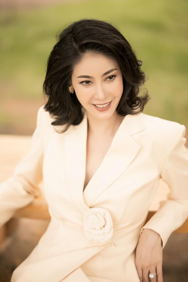 Sao Việt kinh doanh bất động sản: Hoa hậu Hà Kiều Anh mua đất năm 16 tuổi-5