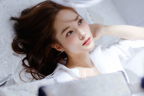 Lấy bố nuôi U50, cô dâu trẻ khẳng định họ đến với nhau bằng tình yêu đích thực-3