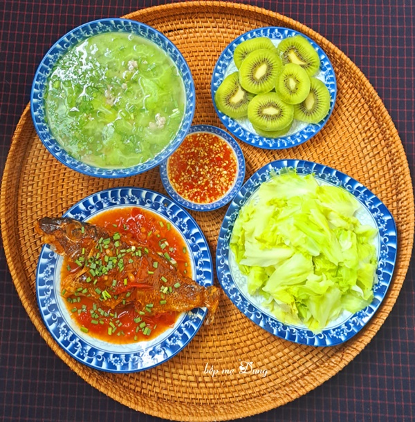 Mâm cơm 30 ngày cho 4 người ăn hấp dẫn, ít trùng lặp của mẹ đảm Lâm Đồng-5