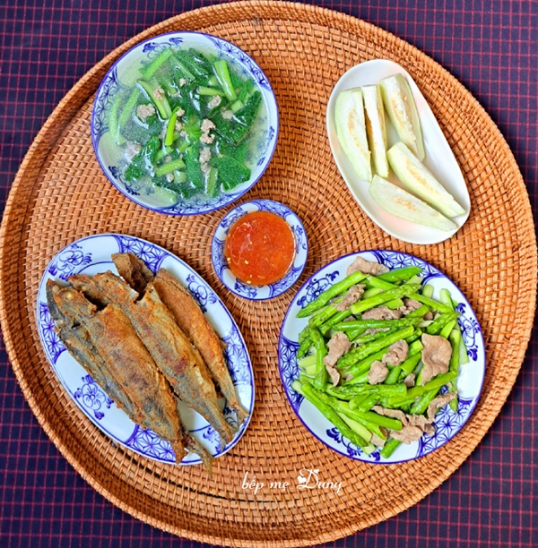 Mâm cơm 30 ngày cho 4 người ăn hấp dẫn, ít trùng lặp của mẹ đảm Lâm Đồng-12