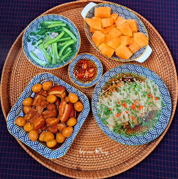 Mâm cơm 30 ngày cho 4 người ăn hấp dẫn, ít trùng lặp của mẹ đảm Lâm Đồng-25