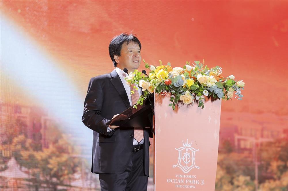 Hơn 8000 ‘chiến binh’ sale khuấy động lễ ra quân dự án Vinhomes Ocean Park 3 - The Crown-4