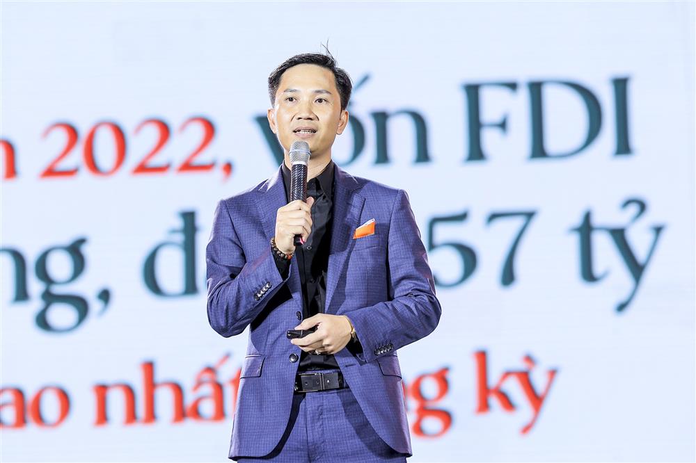 Hơn 8000 ‘chiến binh’ sale khuấy động lễ ra quân dự án Vinhomes Ocean Park 3 - The Crown-5