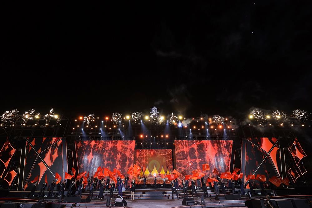 Hơn 8000 ‘chiến binh’ sale khuấy động lễ ra quân dự án Vinhomes Ocean Park 3 - The Crown-11