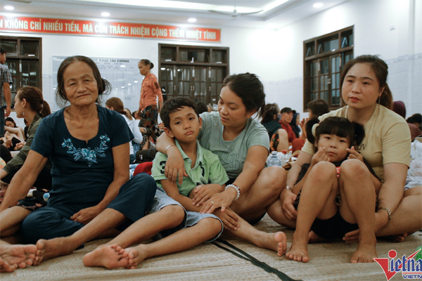 Dự báo thời tiết 28/9: Bão số 4 giật cấp 13 đổ bộ, miền Trung mưa xối xả-2