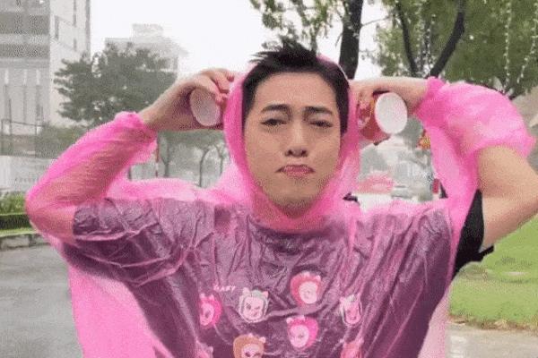 Cô dâu muối mặt khi chồng ngăn cầm phong bì mừng từ bạn chồng: Bạn chồng chứ bạn vợ à-6