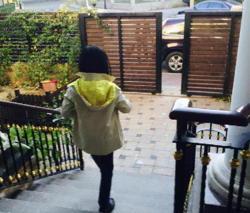 Quách Tĩnh Lý Á Bằng sở hữu biệt thự như mơ dù phá sản vì vỡ nợ-7