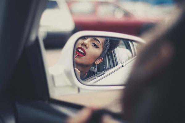 Không thể sinh con với vợ trẻ 35 tuổi vì tuổi cao sức yếu, chồng đề nghị cô làm một việc gây sốc thì mới được hưởng gia tài-1