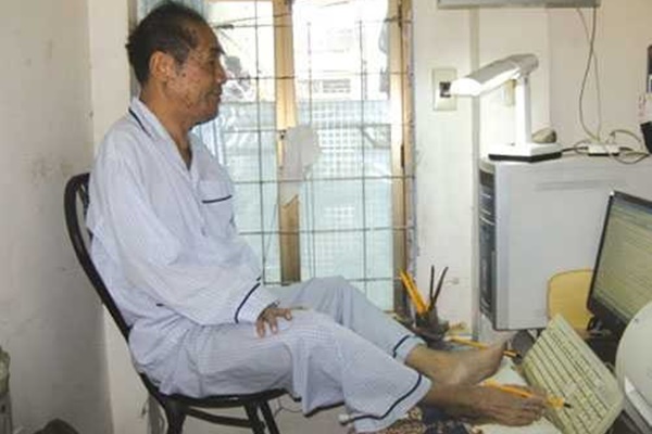 Hình ảnh xúc động lễ tang Nhà giáo Ưu tú Nguyễn Ngọc Ký-6