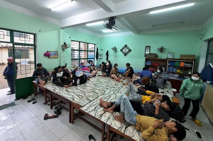 Đà Nẵng nhanh chóng khắc phục hậu quả bão Noru, học sinh đi học từ ngày 29-9-3