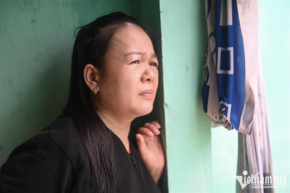 Bàng hoàng thấy cảnh đổ nát khi trở lại nhà sau bão-8