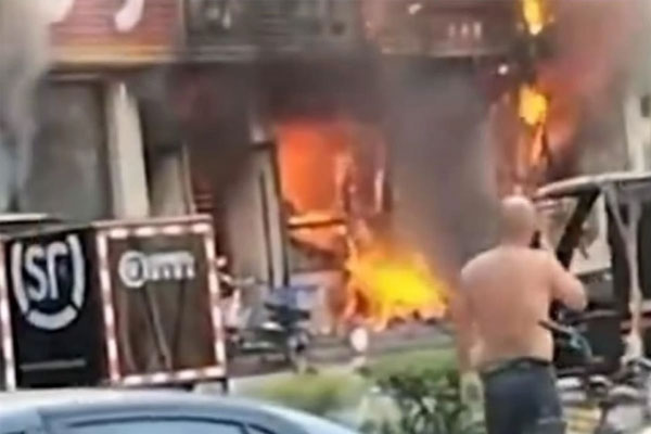 Cháy nhà hàng tại Trung Quốc, 17 người thiệt mạng-1