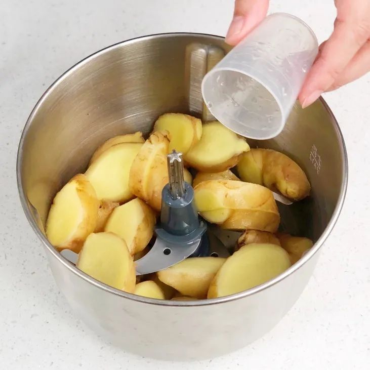 Tự làm kẹo gừng ngon miệng phòng cảm cúm tiết giao mùa-1