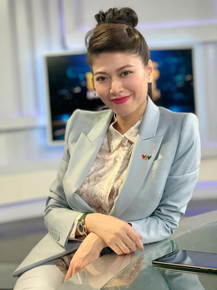 BTV Trần Ngọc tiết lộ MC giàu nhất và xinh nhất VTV, chính là 2 cái tên quen thuộc này-1