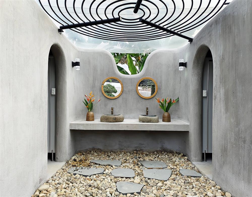 Kiến trúc sư xây nhà tránh bão cho mẹ với tường chịu lực dày 200mm, sàn bê-tông cốt thép-9