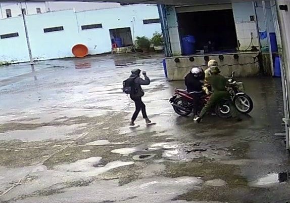 Hé lộ nguyên nhân ban đầu vụ công an đánh người tại Sóc Trăng-2