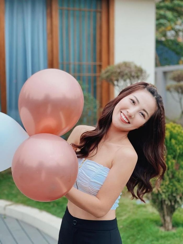 Sắc vóc không kém hoa hậu của biên tập viên Quỳnh Hoa VTV-11