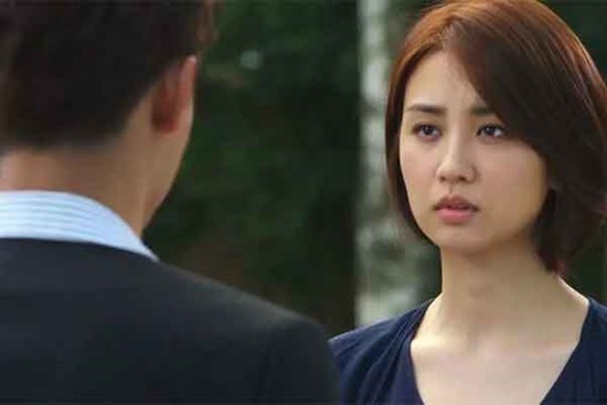 Chồng lí nhí về nhà 'sám hối', nói lý do mất sạch tiền, xe trong nhà nghỉ cho gái quán