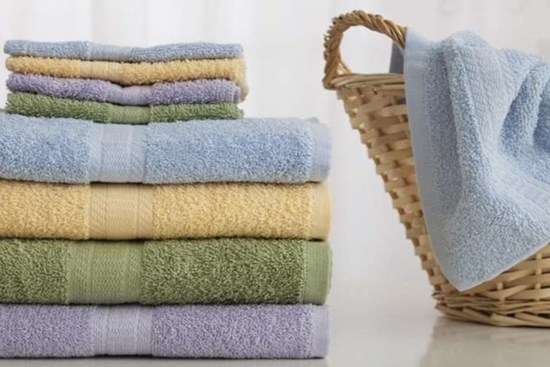 Giặt bằng bột giặt thôi chưa đủ, thêm thứ này vào, khăn mặt bốc mùi cũng thơm tho lại ngay