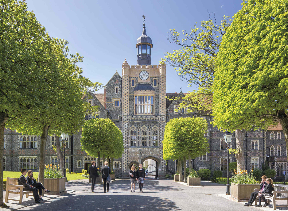 Sức hút đặc biệt của trường Brighton College-1
