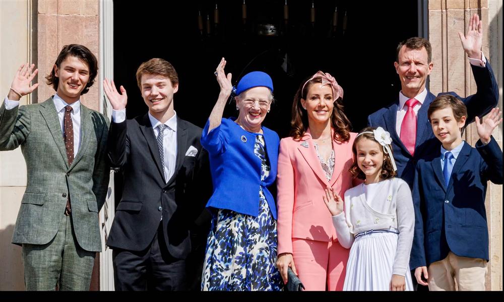 Chân dung công chúa, hoàng tử vừa bị Nữ hoàng Margrethe II xóa tước vị-1