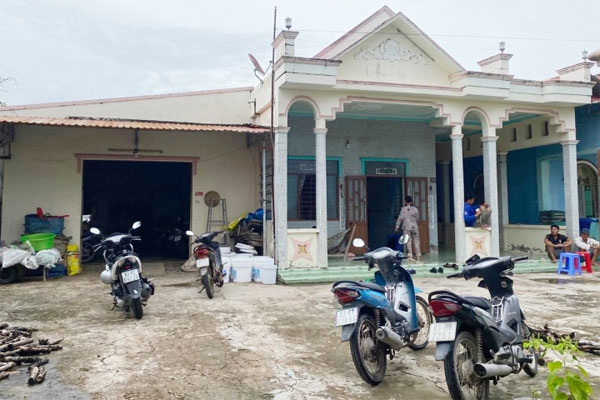 Thiếu niên bị cảnh sát đuổi theo đánh đập nói gì?-1