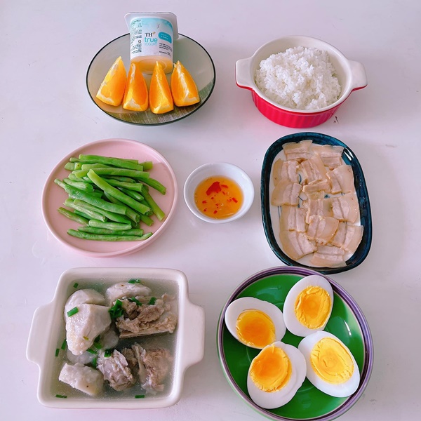 Anh chồng chỉ biết ăn và học, vợ sinh con bỗng thành ông bố đảm đang, cơm ngon canh ngọt mỗi ngày-14