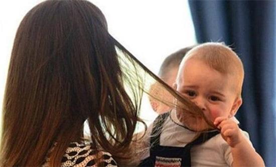 Kéo tóc, cắn người: Hành vi bạo lực” của em bé có ý nghĩa sâu xa mà không phải mẹ nào cũng hiểu-6