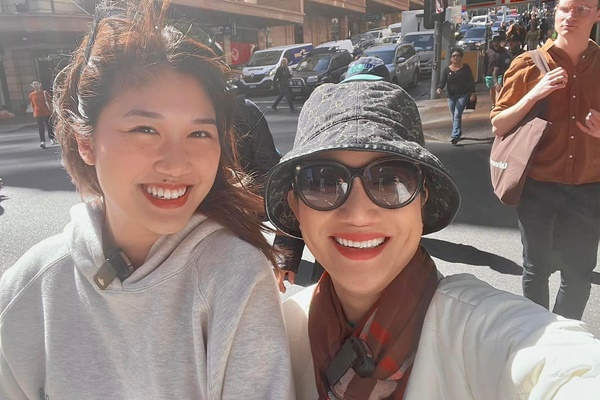 Cát Tường gây tranh cãi với trang phục lạc quẻ ở thảm đỏ-8