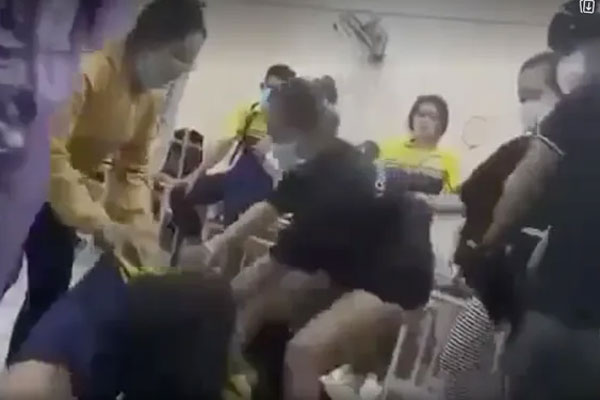 Học sinh lớp 10 ở Huế dùng dao rượt bạn trong giờ ra chơi-2