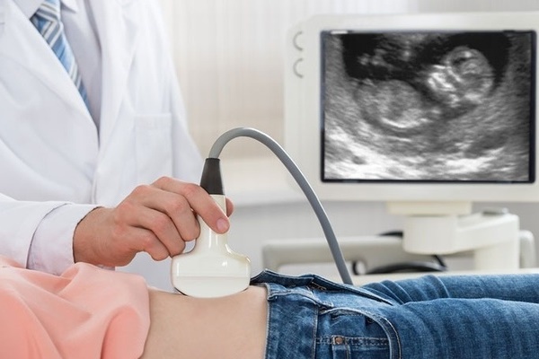 Vừa mua thùng sữa mới về, con có hành động khiến người mẹ nhìn vào muốn ngất xỉu-3