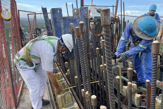 Sập sàn công tác tại dự án cầu Mỹ Thuận 2, một công nhân rơi xuống sông mất tích