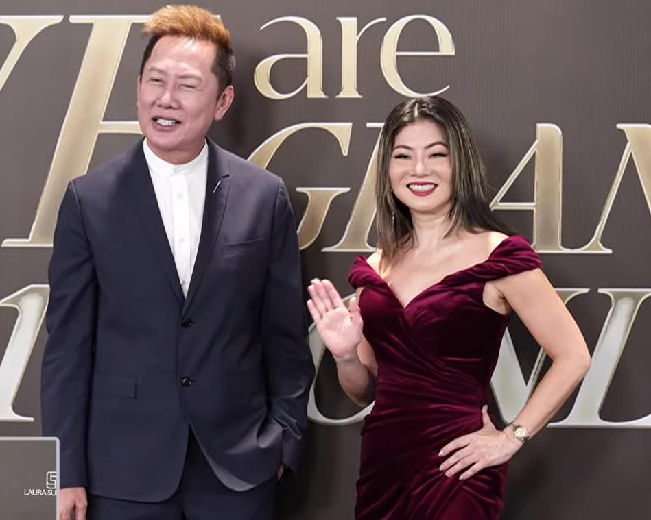 Lương Mỹ Kỳ lạ lẫm trên thảm đỏ, Kiều Loan hẳn 4 vệ sĩ vác đầm-13