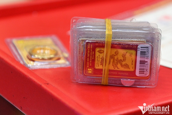 Giá vàng hôm nay 3/10: Vàng tăng giá, thoát nỗi lo bị bán tháo-1