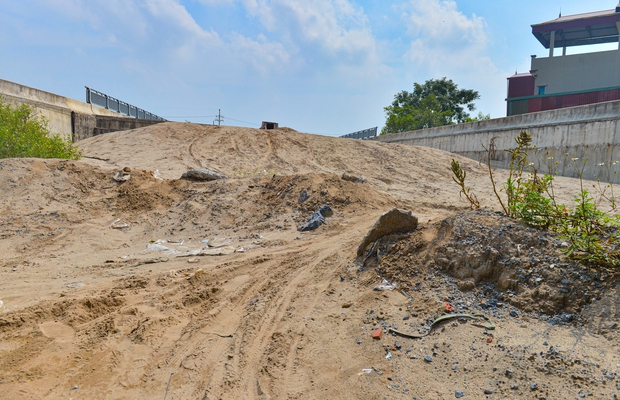 Cây cầu hơn 115 tỷ ở Hà Nội sắp hoàn thành, vì sao bị bỏ không gần 2 năm nay?-9