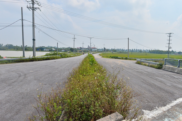 Cây cầu hơn 115 tỷ ở Hà Nội sắp hoàn thành, vì sao bị bỏ không gần 2 năm nay?-15