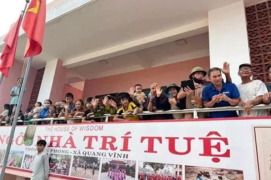Ca sĩ Thủy Tiên chia sẻ 'thành quả' đã xây dựng từ mùa bão những năm trước cho bà con miền Trung