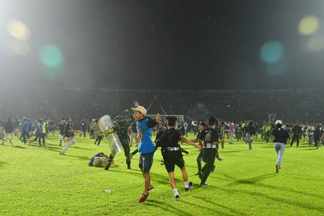 Indonesia cải chính số người chết trong bạo loạn tại sân vận động-2