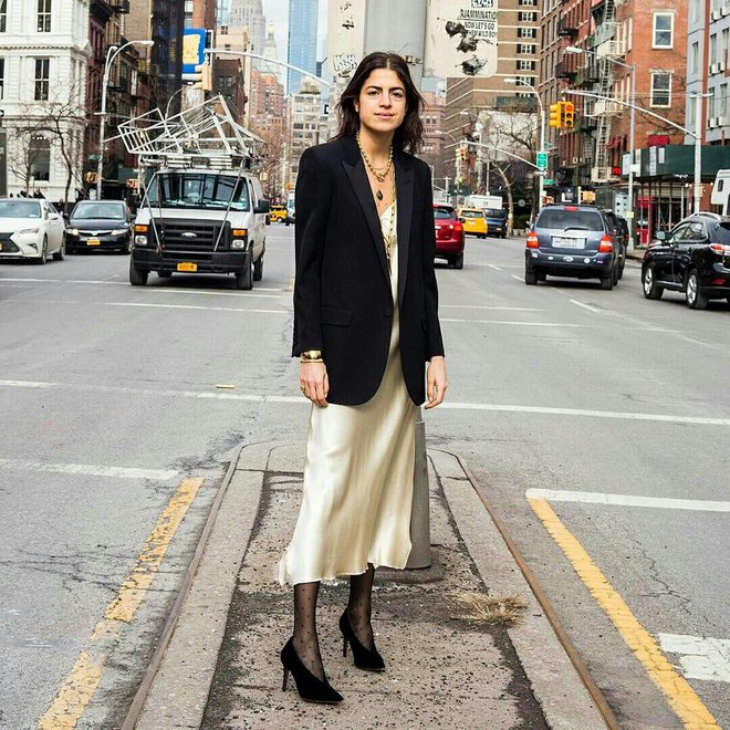 4 chiêu phối đồ mùa thu cực sang với áo blazer của phụ nữ Pháp-10